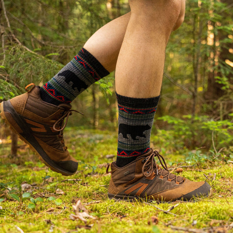 Darn Tough Vangrizzle Boot Midweight Crew Sock with Cushion (Men) - Charcoal Accessories - Socks - Performance - The Heel Shoe Fitters
