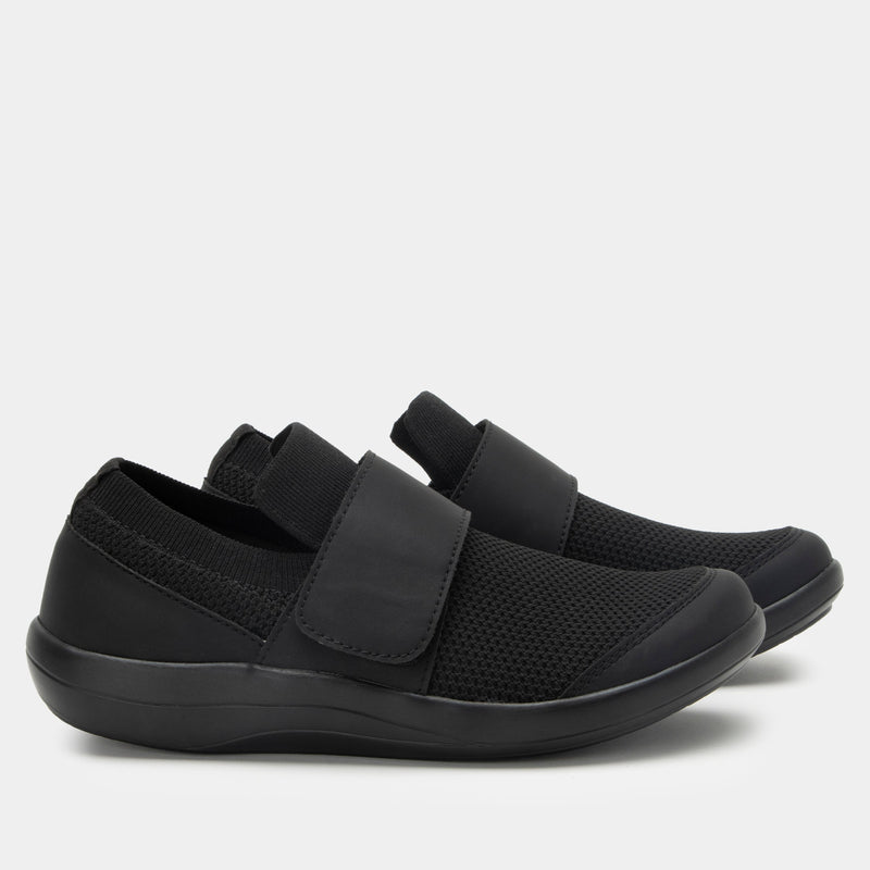 Dasher Black Out Shoe | Alegria Shoes