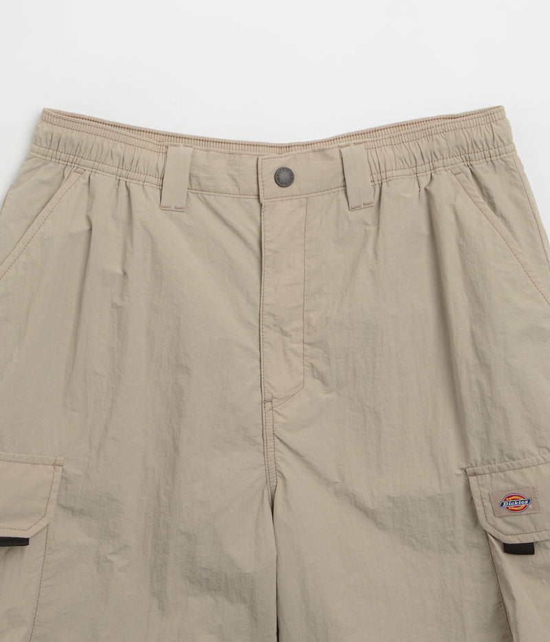 Dickies Jackson Cargo Shorts in Sandstone