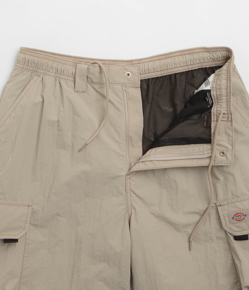 Dickies Jackson Cargo Shorts in Sandstone