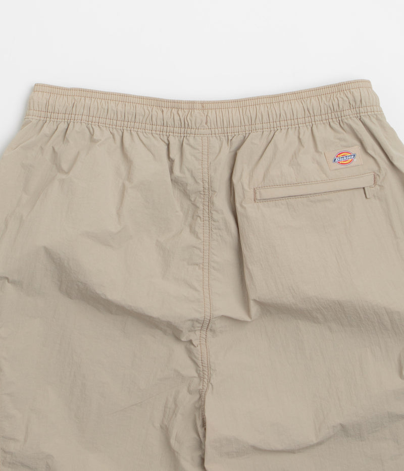 Dickies Jackson Cargo Shorts in Sandstone