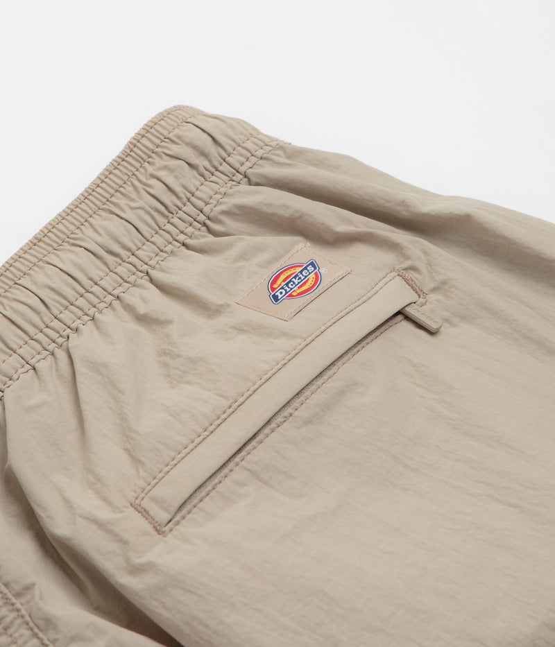 Dickies Jackson Cargo Shorts in Sandstone