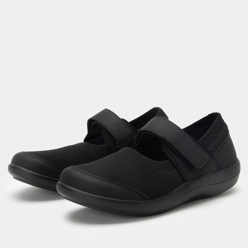 Dinamo All Black Shoe | Alegria Shoes