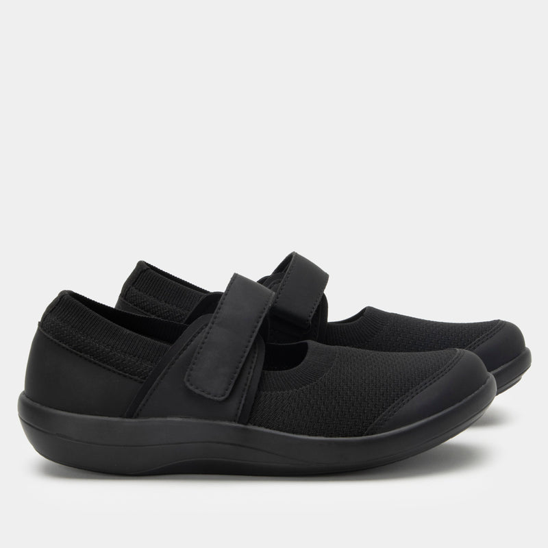 Dinamo All Black Shoe | Alegria Shoes