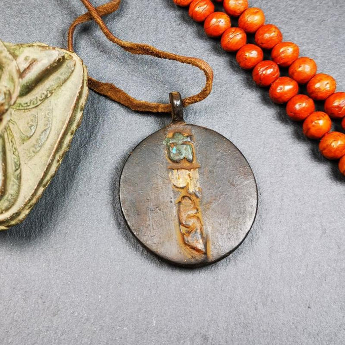 Drashi Lhamo Amulet,1.9" - Tibetan Buddhist amulet, detailed view