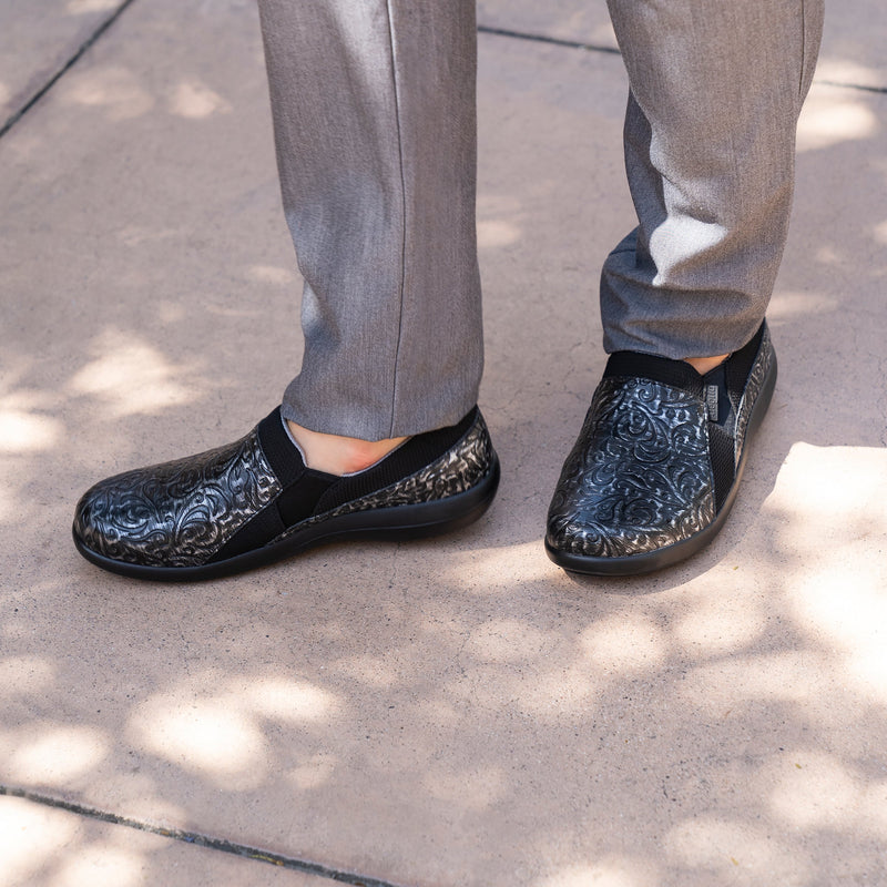 Duette Iron Shoe | Alegria Shoes