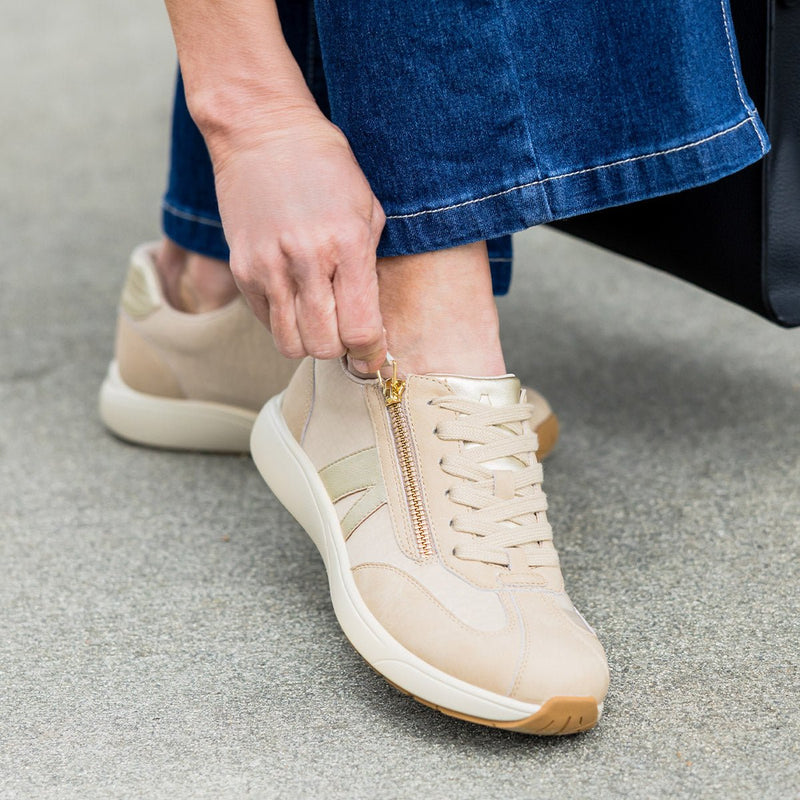 Eazeer Beige Shoe | Alegria Shoes
