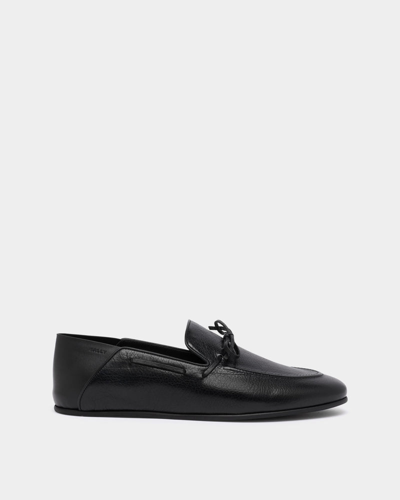 Eclat Loafer in Black Grained Leather