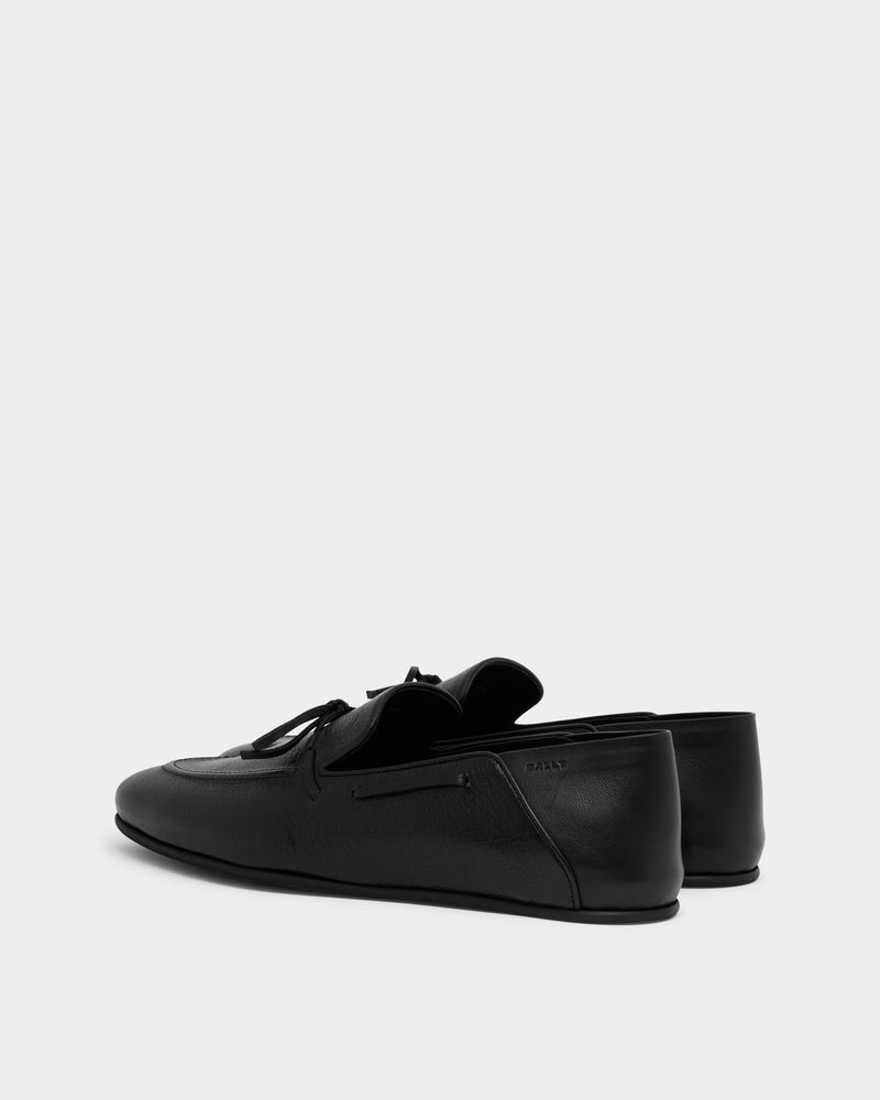 Eclat Loafer in Black Grained Leather