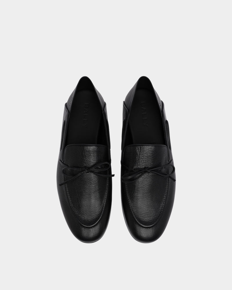 Eclat Loafer in Black Grained Leather