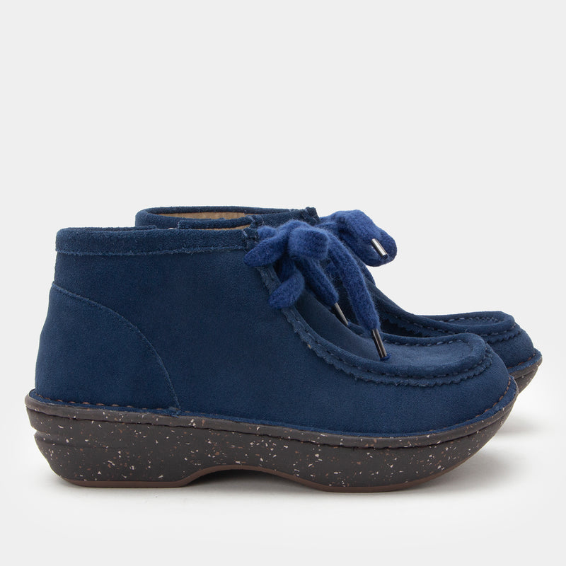 Fae Navy Boot