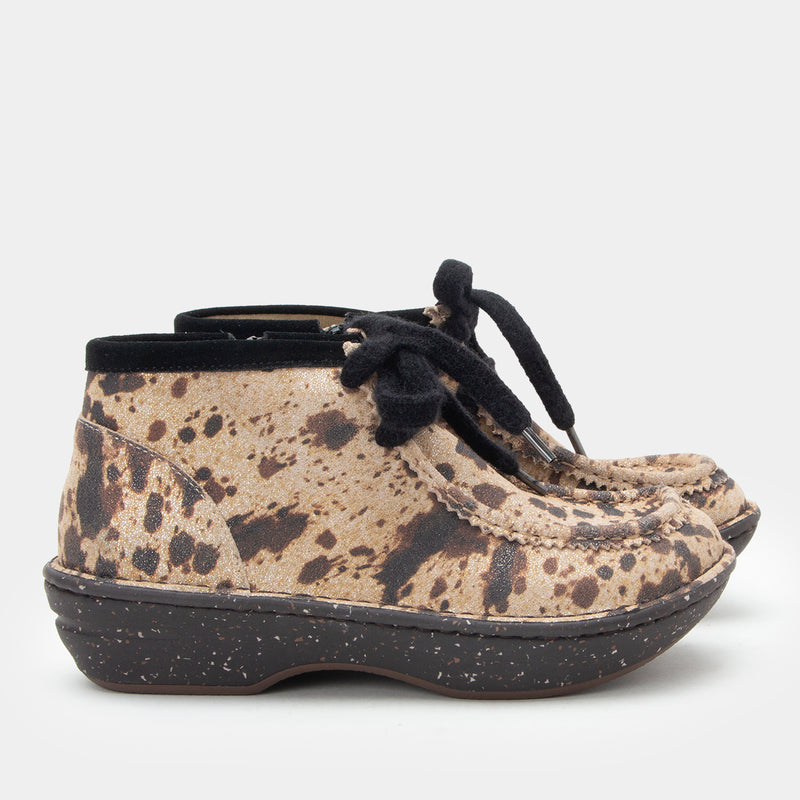 Fae Saddlebrush Boot