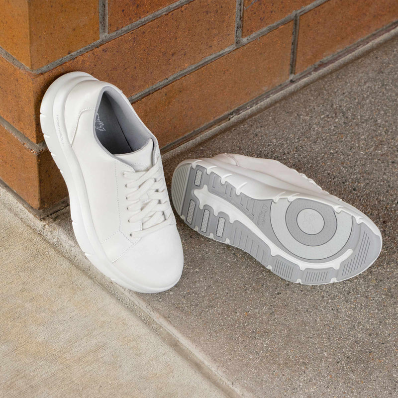 Flote White Shoe | Alegria Shoes