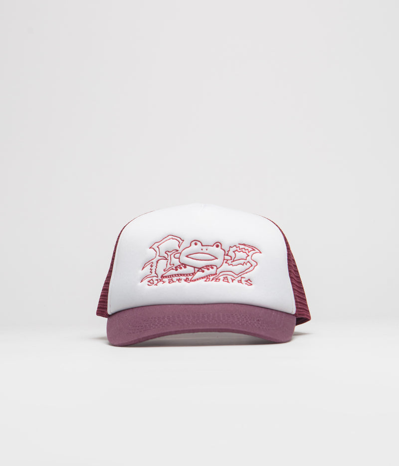 Frog Big Shoes Trucker Cap in Maroon