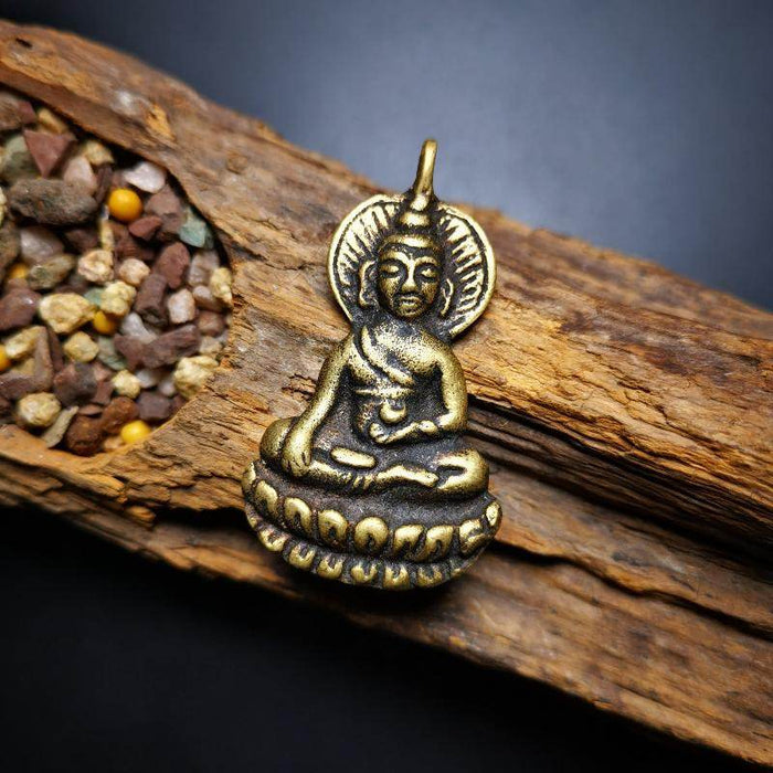Gandhanra Antique Tibetan Buddhist Amulet Pendant,Bhaisajyaguru,Medicine Buddha, - Tibetan Buddhist amulet, front view