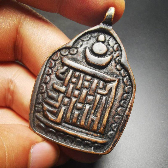 Gandhanra Handmade Kalachakra Amulet Badge,Symbol of Buddhist,60 Years Old - Tibetan Buddhist amulet, size reference