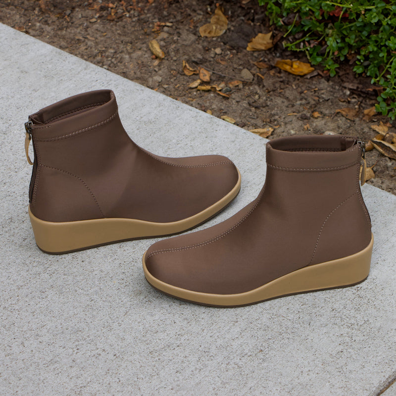Harmoni Camel Boot | Alegria Shoes