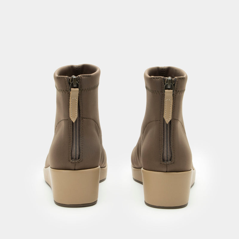 Harmoni Camel Boot | Alegria Shoes