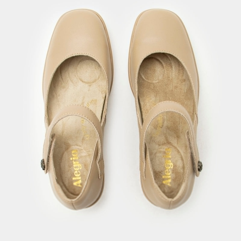 Hayes Beige Shoe | Alegria Shoes