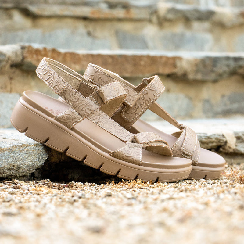 Henna Aged Sand Sandal | Alegria Shoes