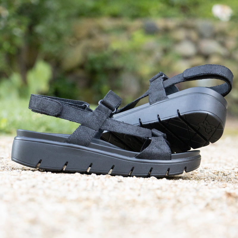 Henna They Call Me Mellow Black Sandal | Alegria Shoes