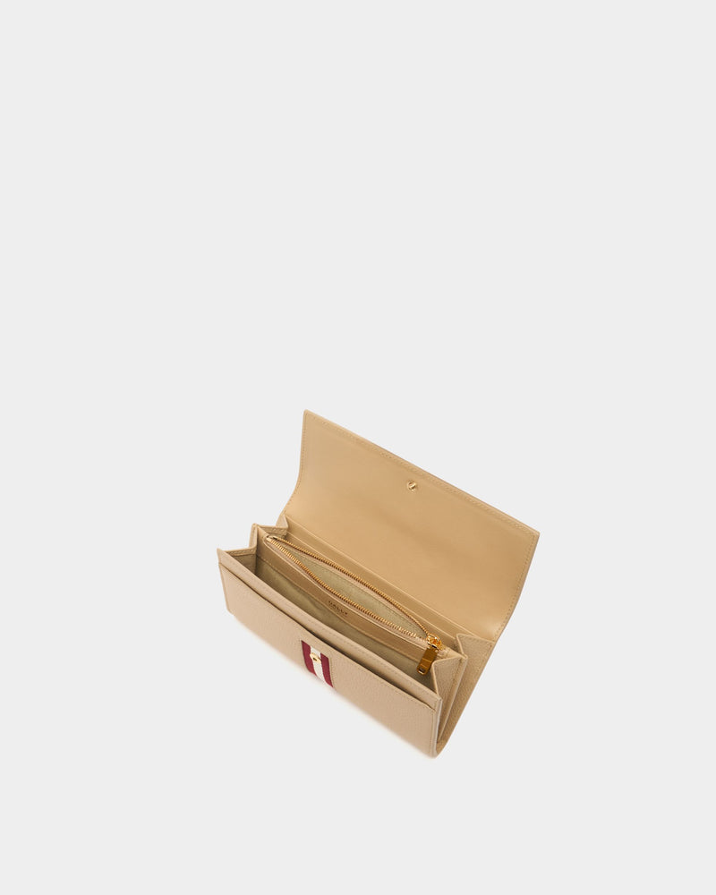 Hera Long Wallet in Light Beige Grained Leather With a Bally Ribbon
