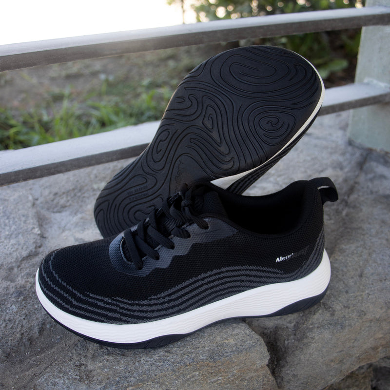 In8 Black Shoe | Alegria Shoes