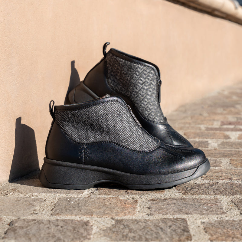 Junypur Black Boot
