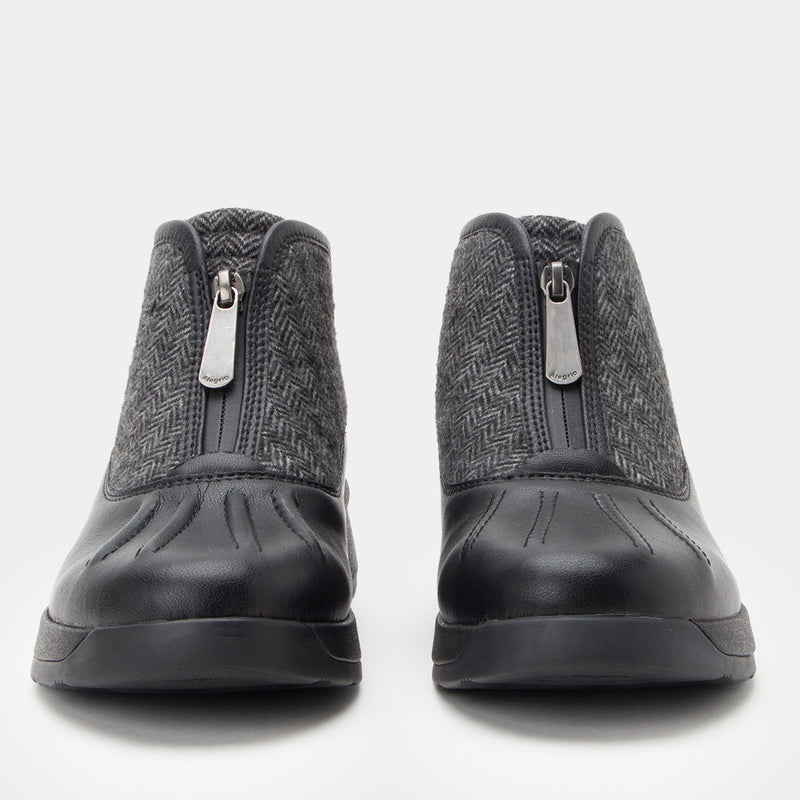 Junypur Black Boot