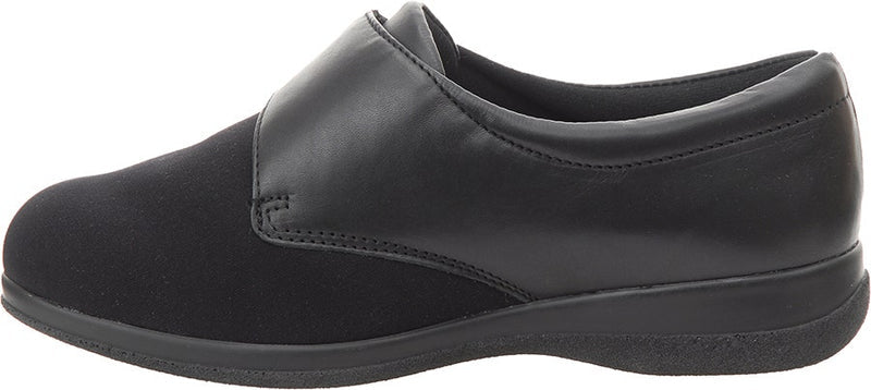 ideal for bunions, sensitive or misshapen toes or those with swollen or bandaged feet