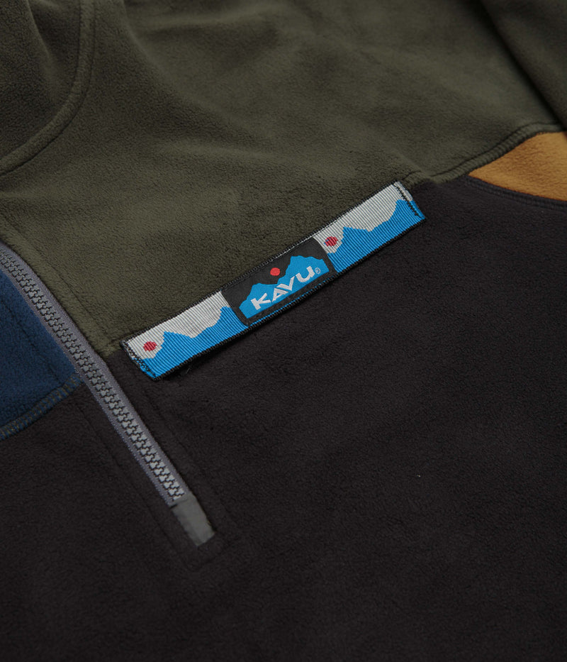 Kavu Winter Throwshirt Fleece in Navy Pine