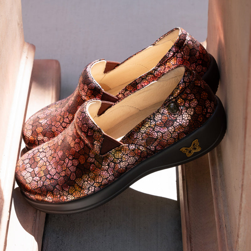 Keli Bronze Fusion Shoe | Alegria Shoes