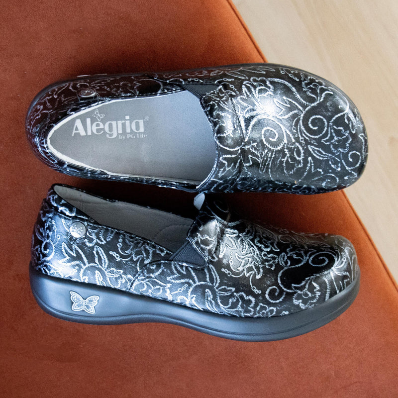 Keli Embroider Me Pewter Shoe | Alegria Shoes