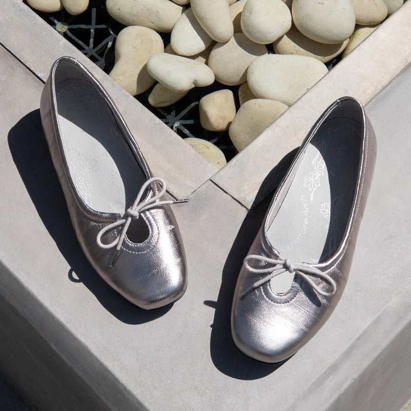 Leilah Platinum Shoe | Alegria Shoes