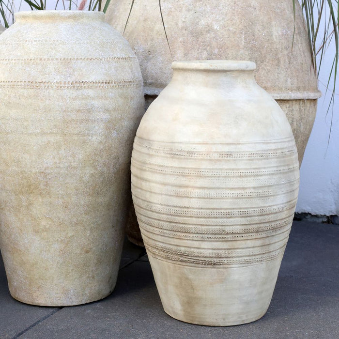 Lourdes Pot