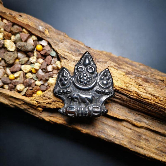 Mani Jewel Wish-Fulfilling Cintamani Badge - Tibetan Buddhist amulet, front view