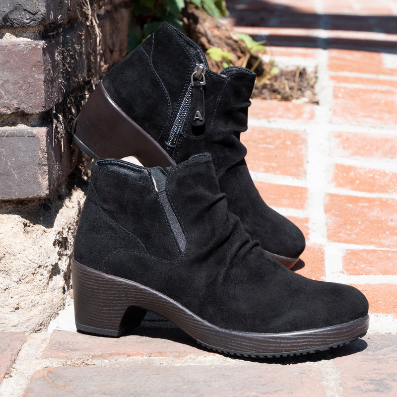 Melina Black Boot