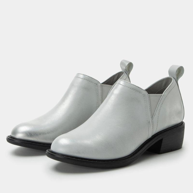 Merle Silver White Boot | Alegria Shoes