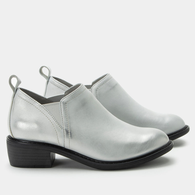Merle Silver White Boot | Alegria Shoes
