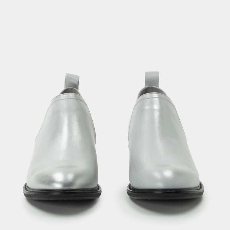 Merle Silver White Boot | Alegria Shoes