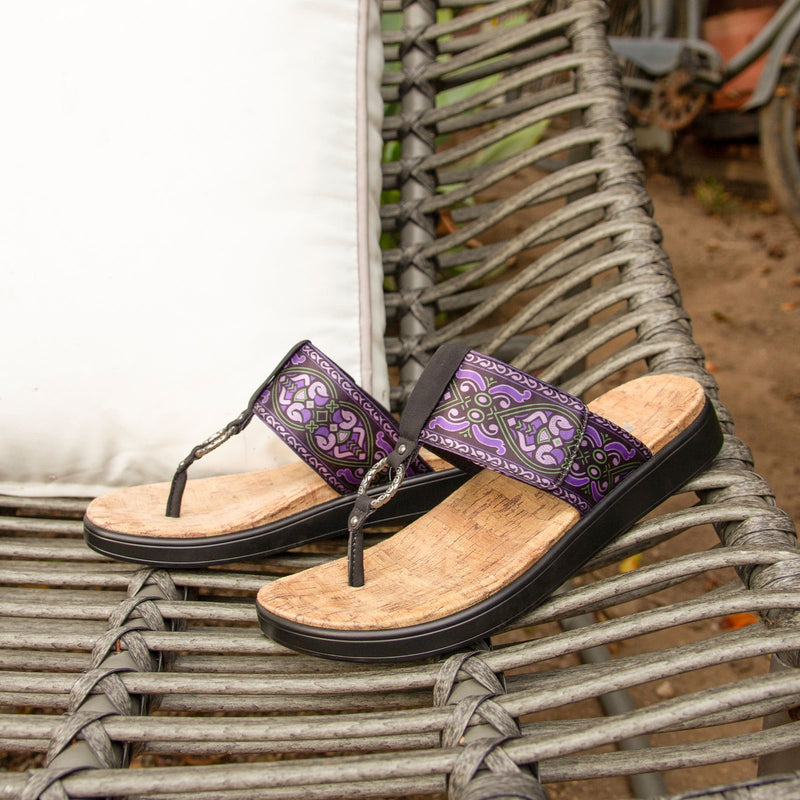 Moxi Free Spirit Crow Sandal | Alegria Shoes