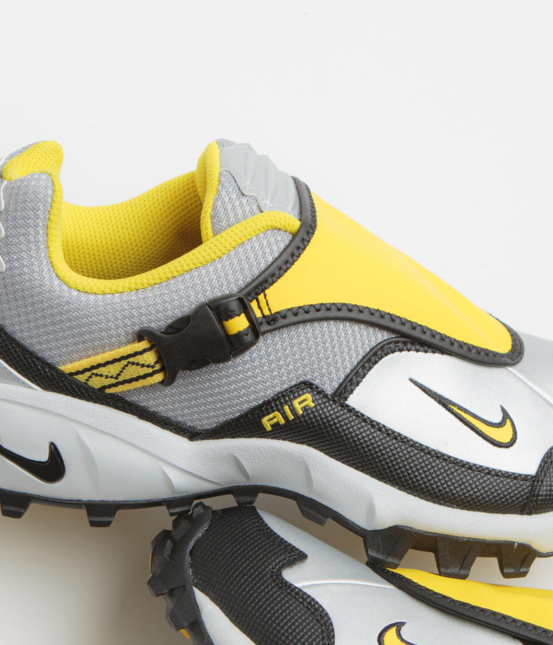Nike ACG Phassad Shoes in Black and Yellow Zest and Metallic Silver