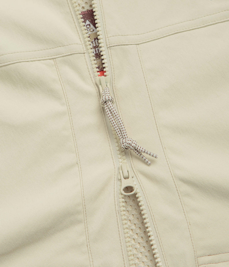 Nike ACG Smith Summit Jacket in Light Khaki and Parachute Beige / Summit White