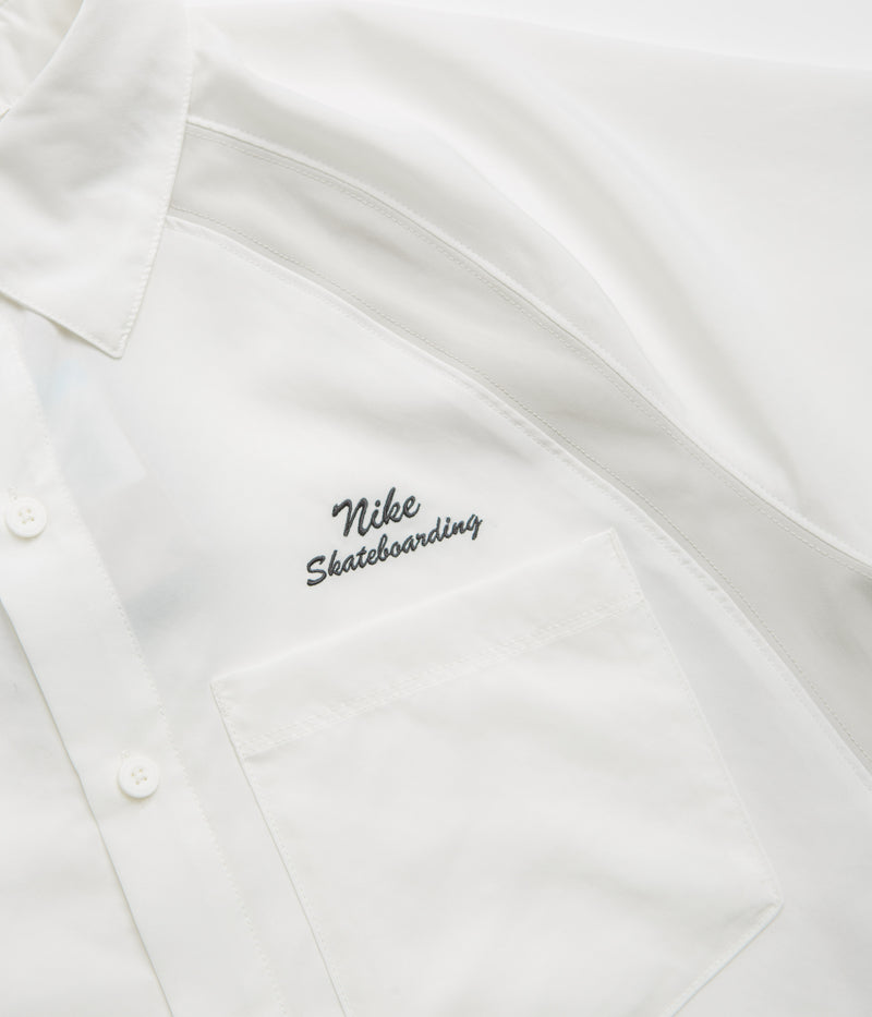 Nike SB Bowler Shirt in Sail and Light Bone / Black