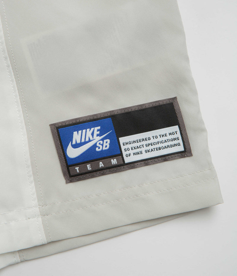 Nike SB Bowler Shirt in Sail and Light Bone / Black