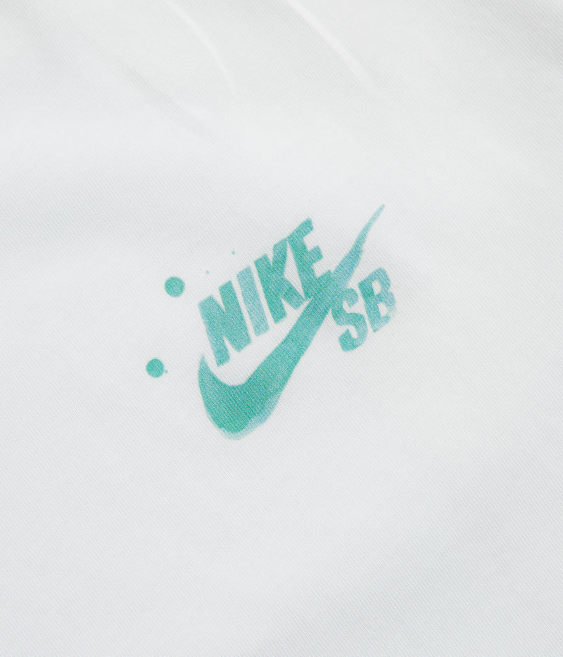 Nike SB Brooklyn Banks T-Shirt in White