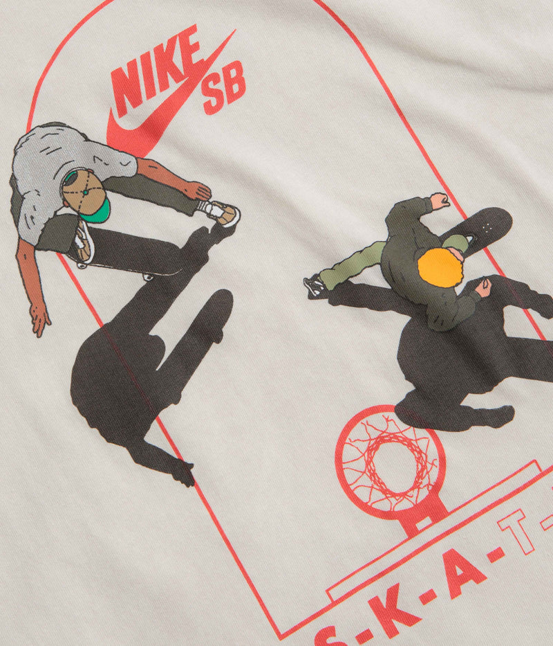 Nike SB Court T-Shirt in Light Bone