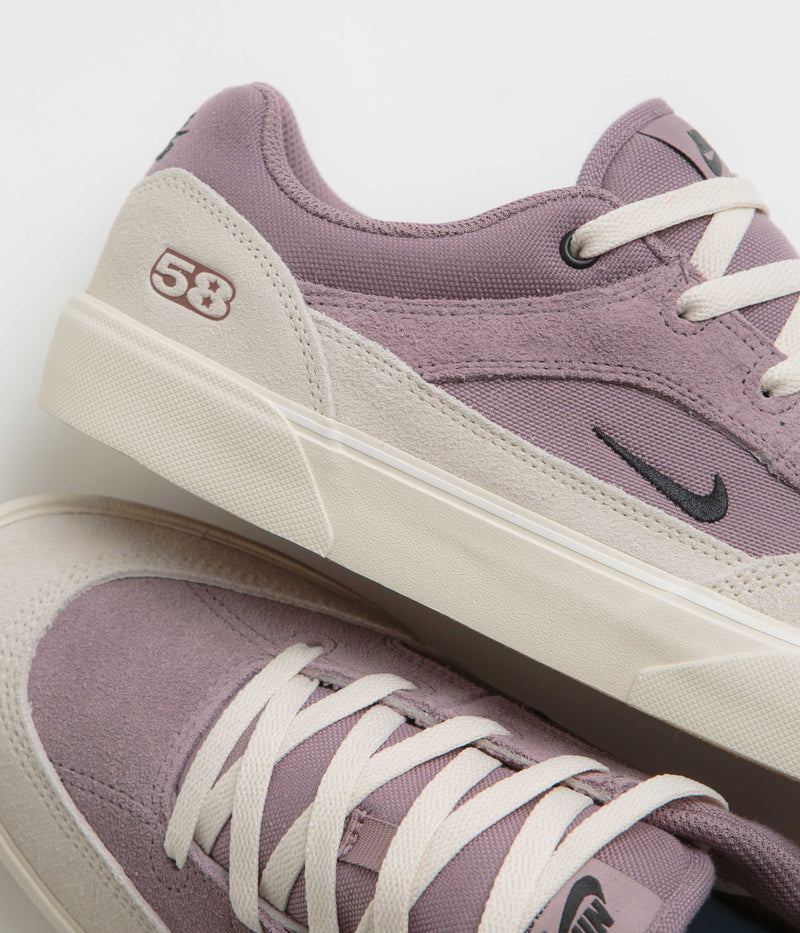 Nike SB Malor TE Shoes in Taupe Grey and Black and Light Orewood Brown - Cinnamon
