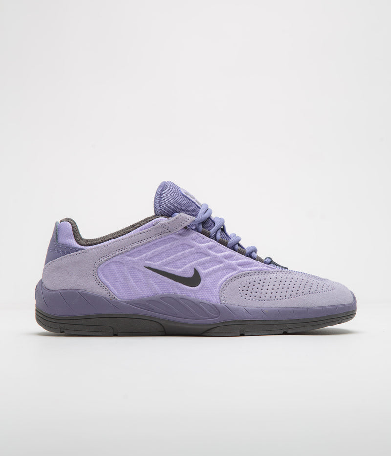Nike SB Vertebrae Shoes in Hydrangeas and Medium Ash and Dusty Amethyst