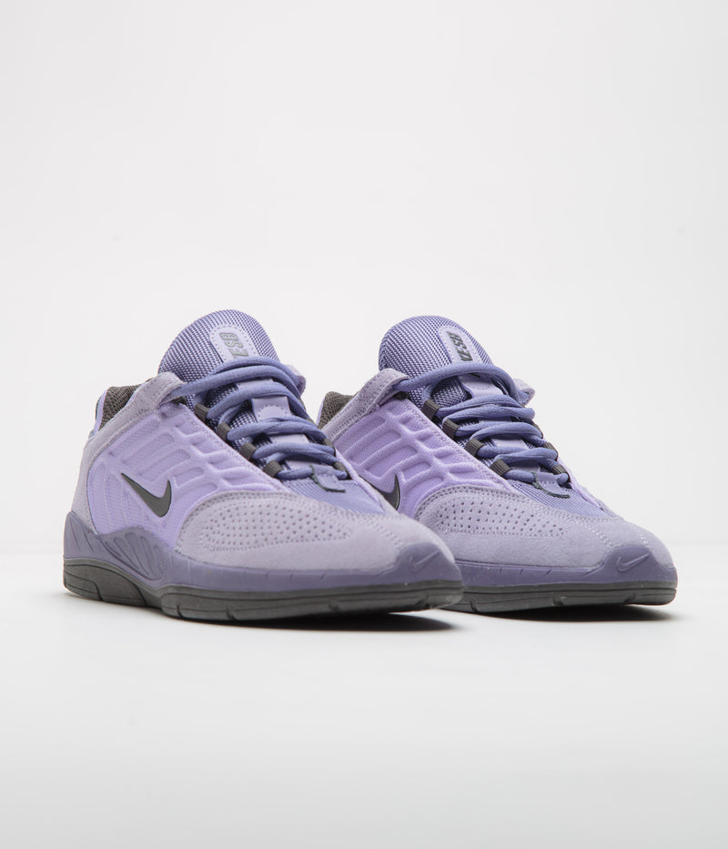 Nike SB Vertebrae Shoes in Hydrangeas and Medium Ash and Dusty Amethyst